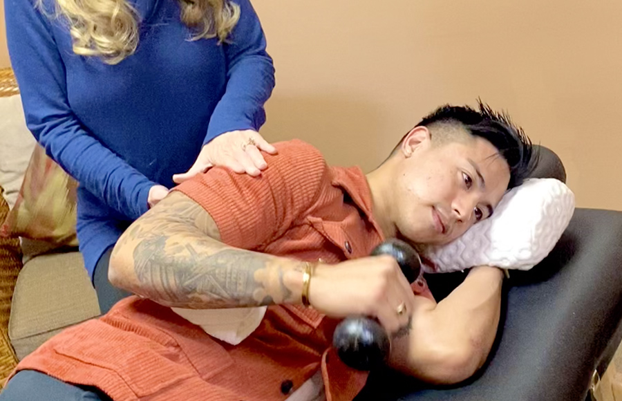 Shoulder01 How To Treat Shoulder Tendonitis/Rotator Cuff Injuries